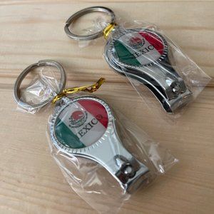 Set of 2 Mexico Flag Nail Clippers Keychains Souvenirs Small Gifts